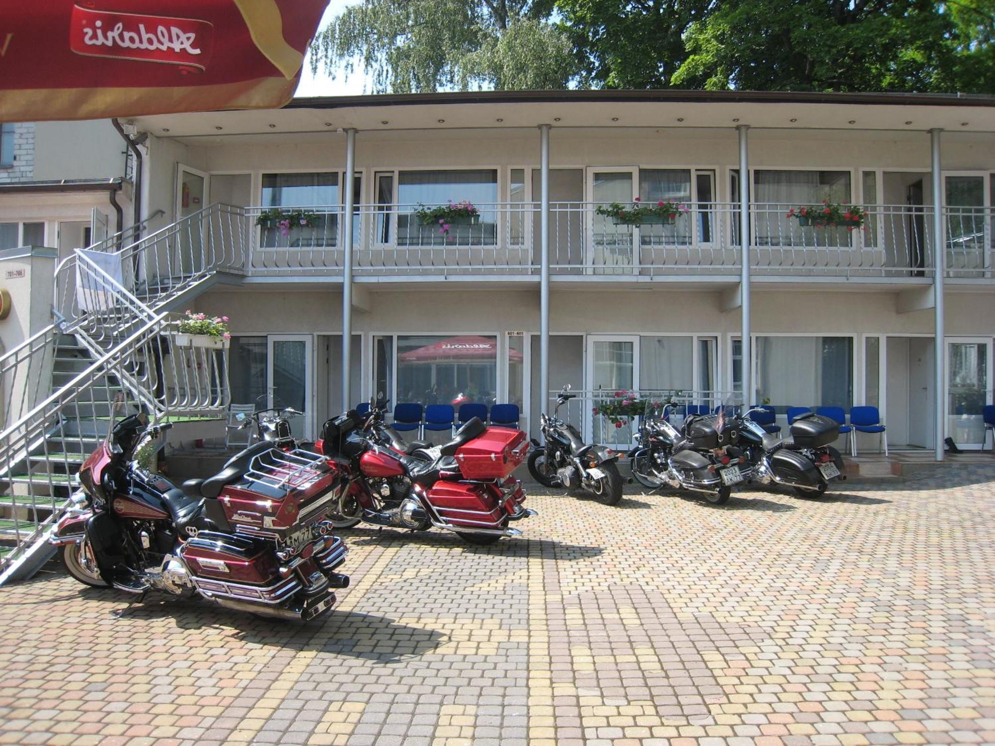 Nb Hotel With Free Parking Riga Exteriér fotografie