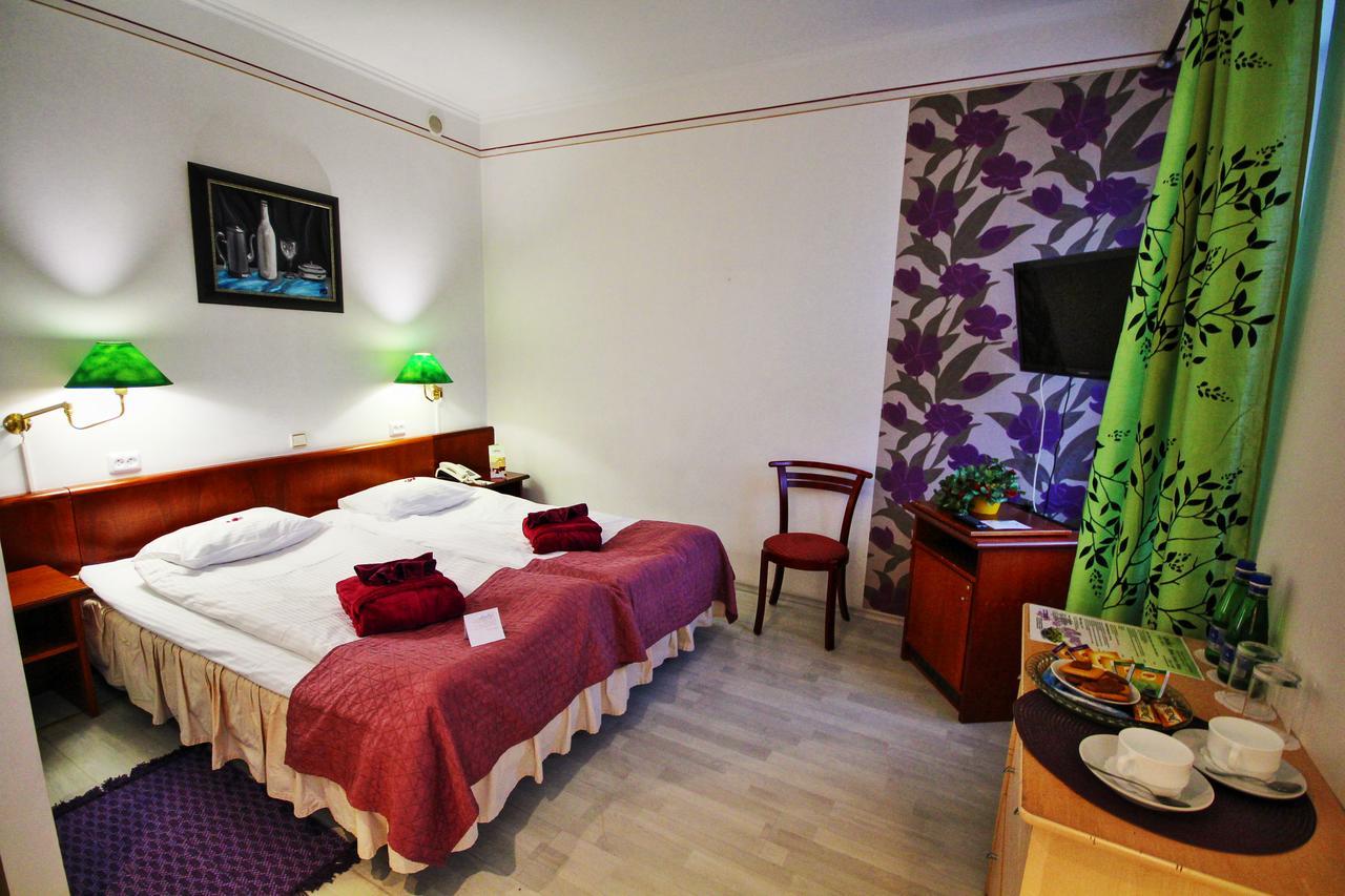 Nb Hotel With Free Parking Riga Exteriér fotografie